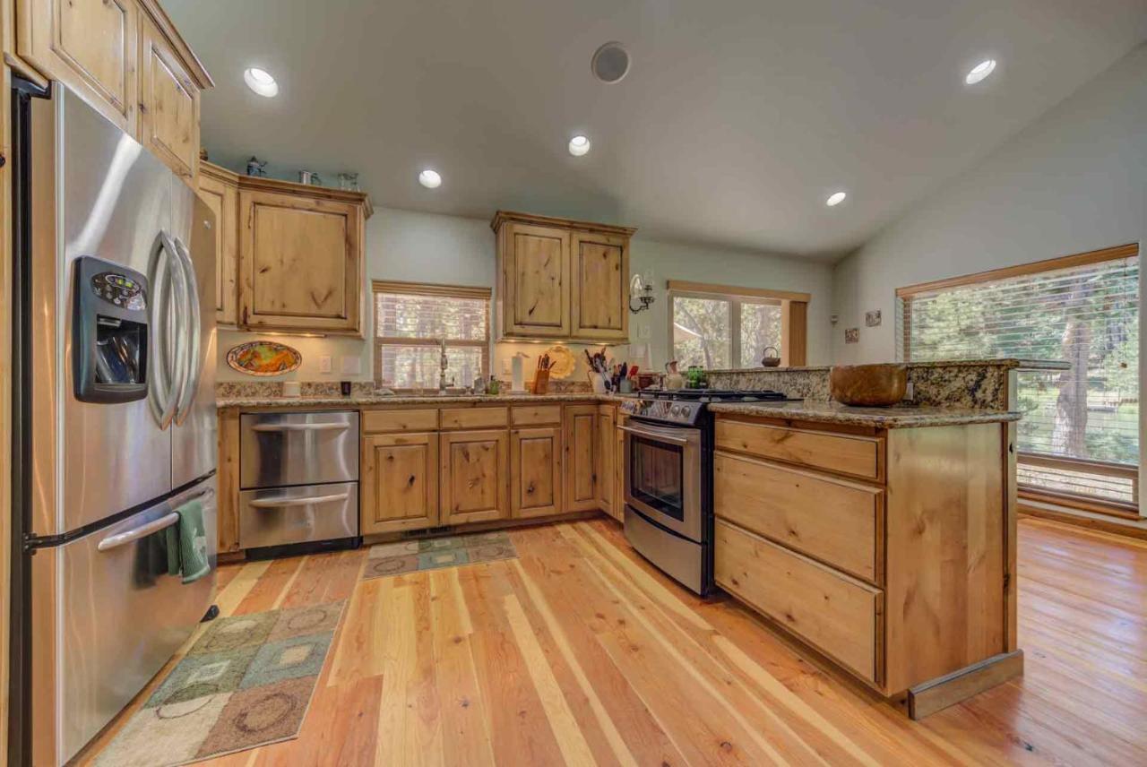 Merganser Drive 17211 Bend Exterior photo